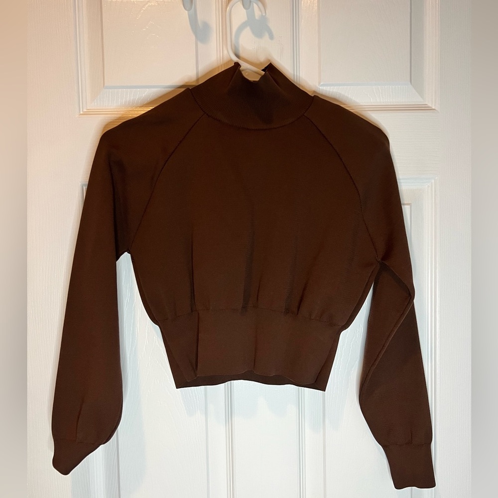Zara Brown Cropped Sweatshirt. Shoulder pads. Size S. NEVER WORN
